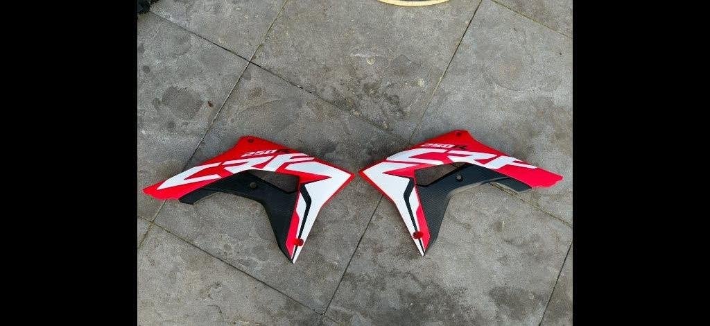 Honda crf 250r radiateurkappen, Ophalen, Zo goed als nieuw, Honda