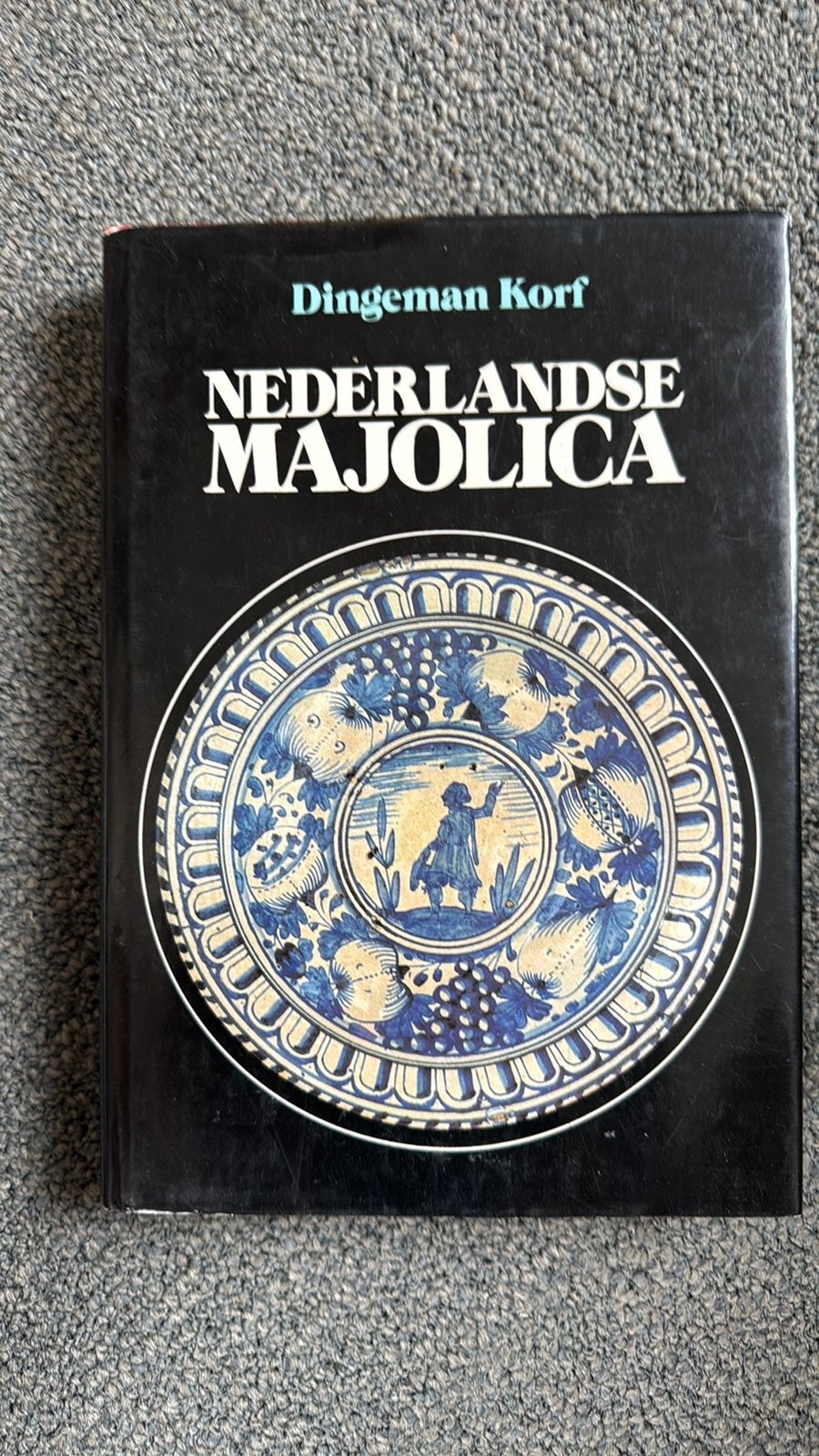Dingeman Korf Nederlandse majolica, Ophalen of Verzenden, Zo goed als nieuw