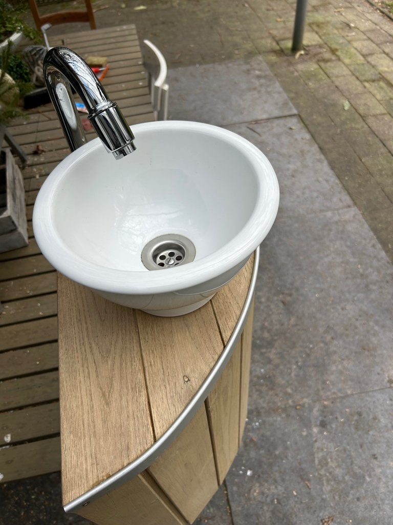 Hoekfonteintje, Ophalen, Gebruikt, Steen, Wastafel
