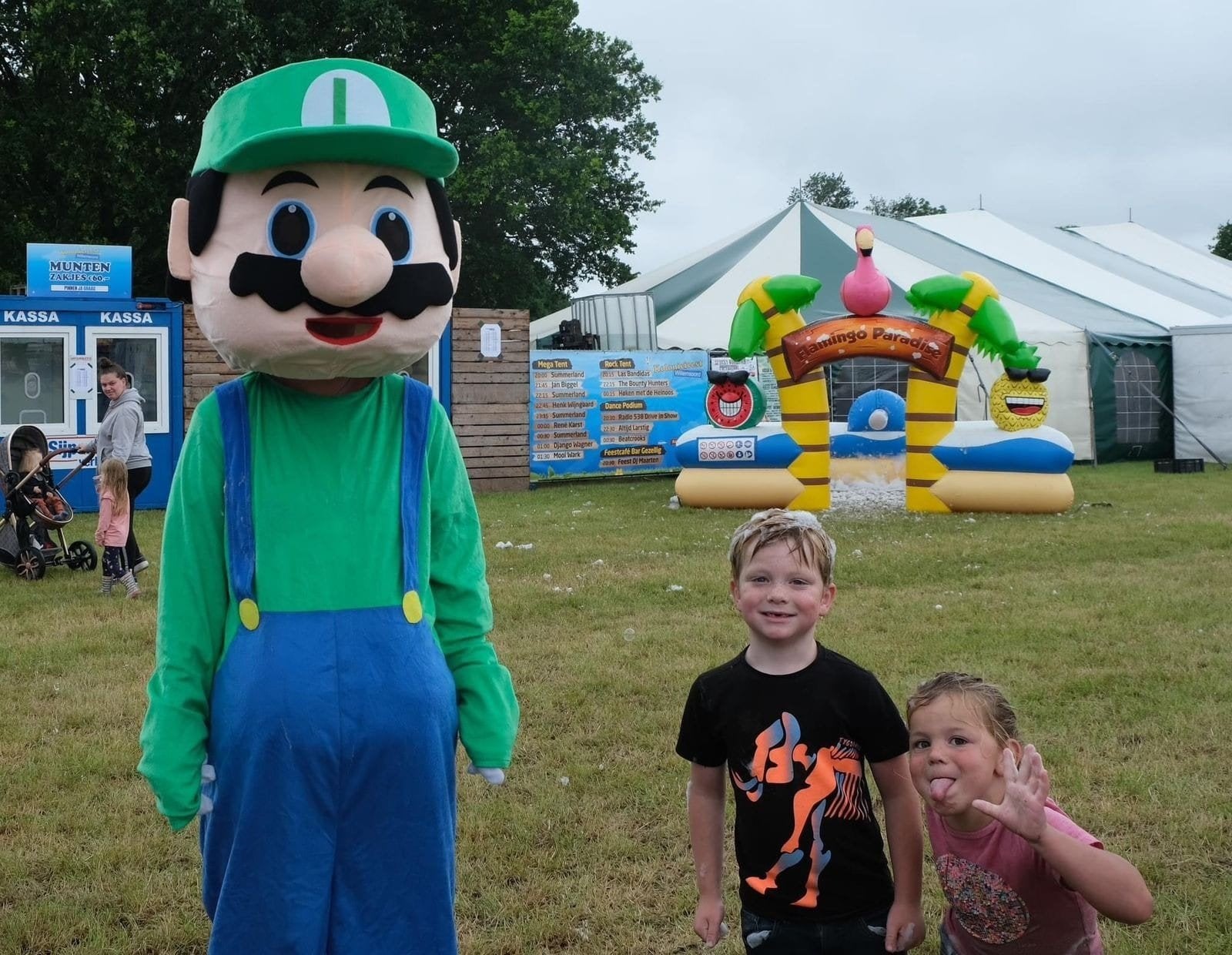 Luigi mascotte pak huren of kopen - Feestjes & Evenementen, Ophalen of Verzenden, Gebruikt, Kostuum, Film of Tv