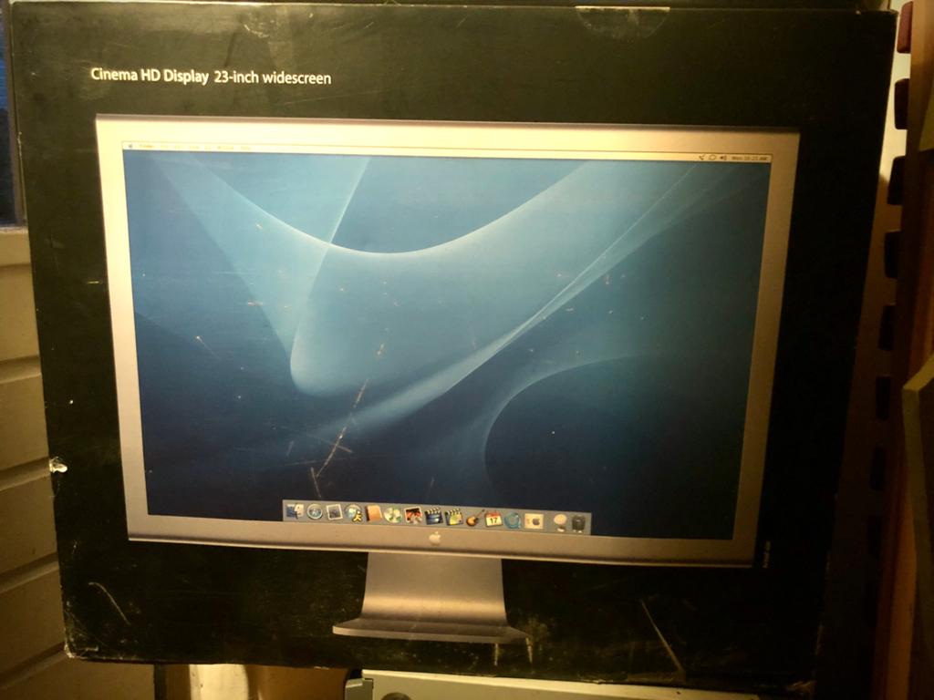 Apple Cinema HD Display 23 inch monitor, Ophalen, HD, Kantelbaar, Zo goed als nieuw