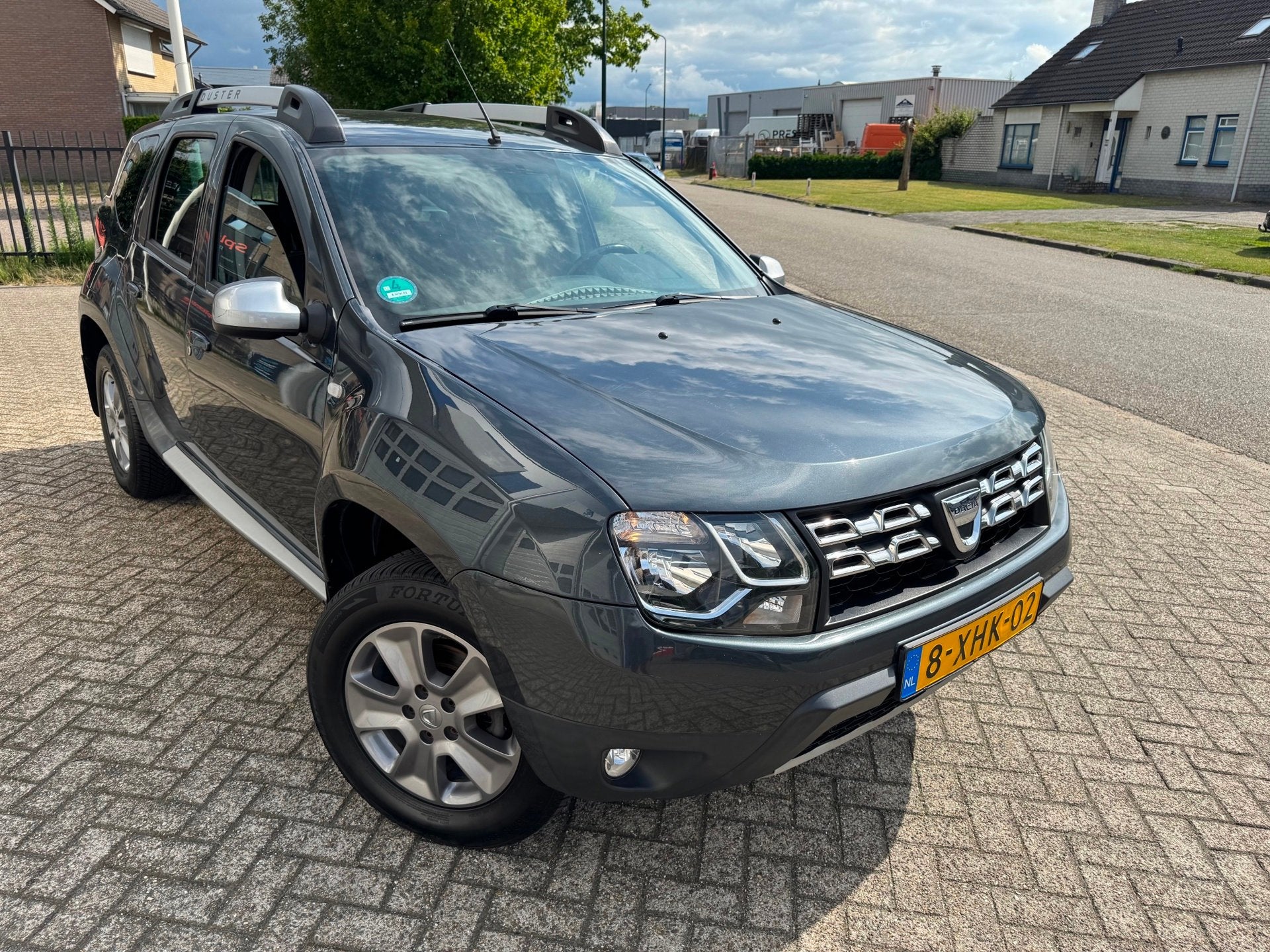 Dacia Duster 1.2 TCe 4x2 Lauréate Airco, Trekhaak, Navi, Euro 5, 125 pk, Gebruikt, 4 cilinders