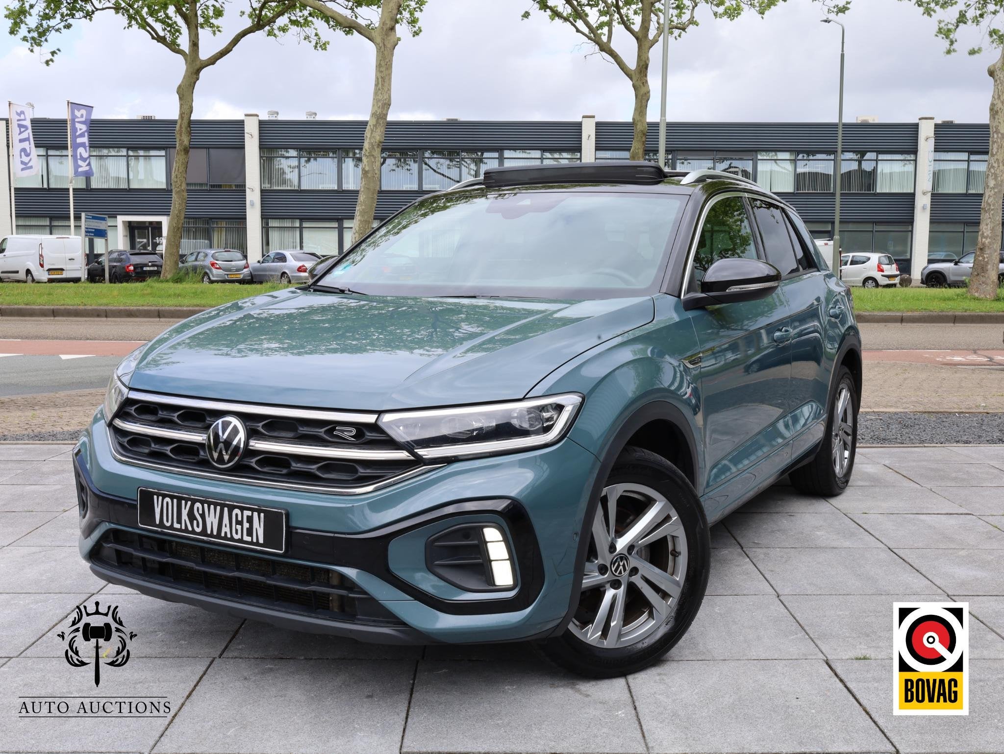 Volkswagen T-Roc R-Line 2.0 TSI 4Motion | Panodak | Standkac, Automaat, Stof, 1984 cc, Blauw
