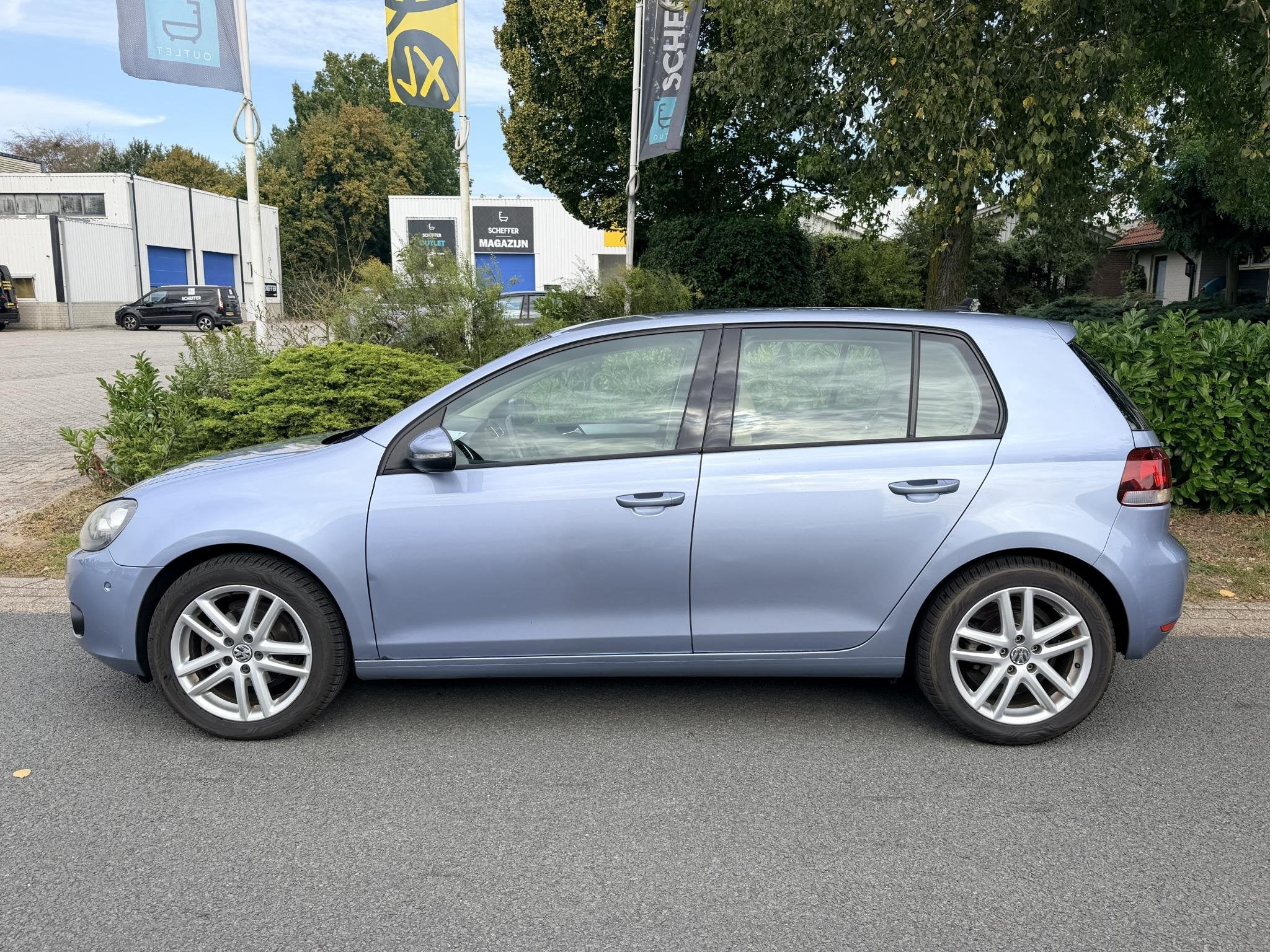Volkswagen Golf 1.2 TSI 105PK Highline•Leder•Navi, Voorwielaandrijving, Euro 5, Gebruikt, Beige