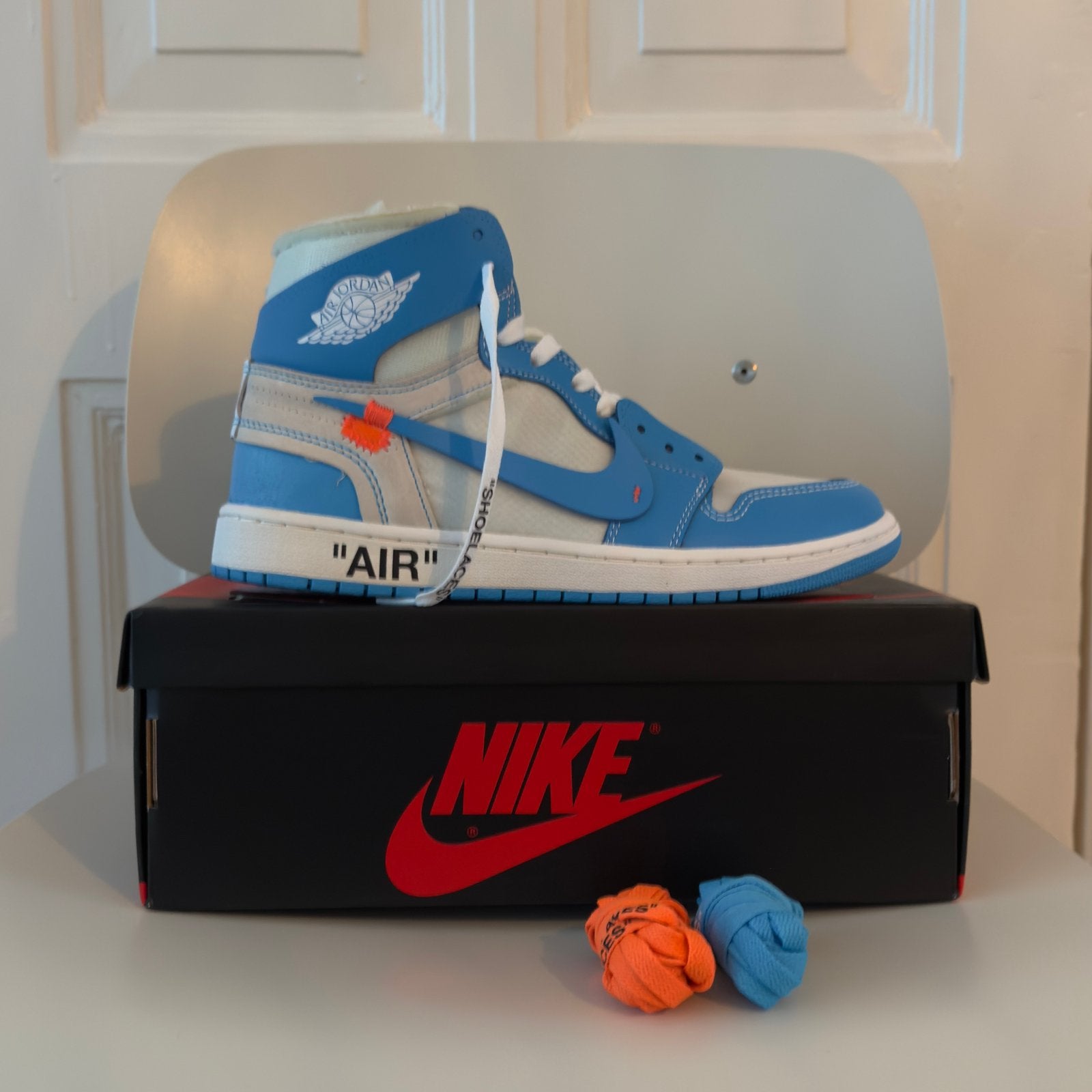 Nike Air Jordan 1 x Off White UNC |  EU 42,5, Kleding | Heren, Blauw, Ophalen of Verzenden, Sneakers of Gympen, Zo goed als nieuw
