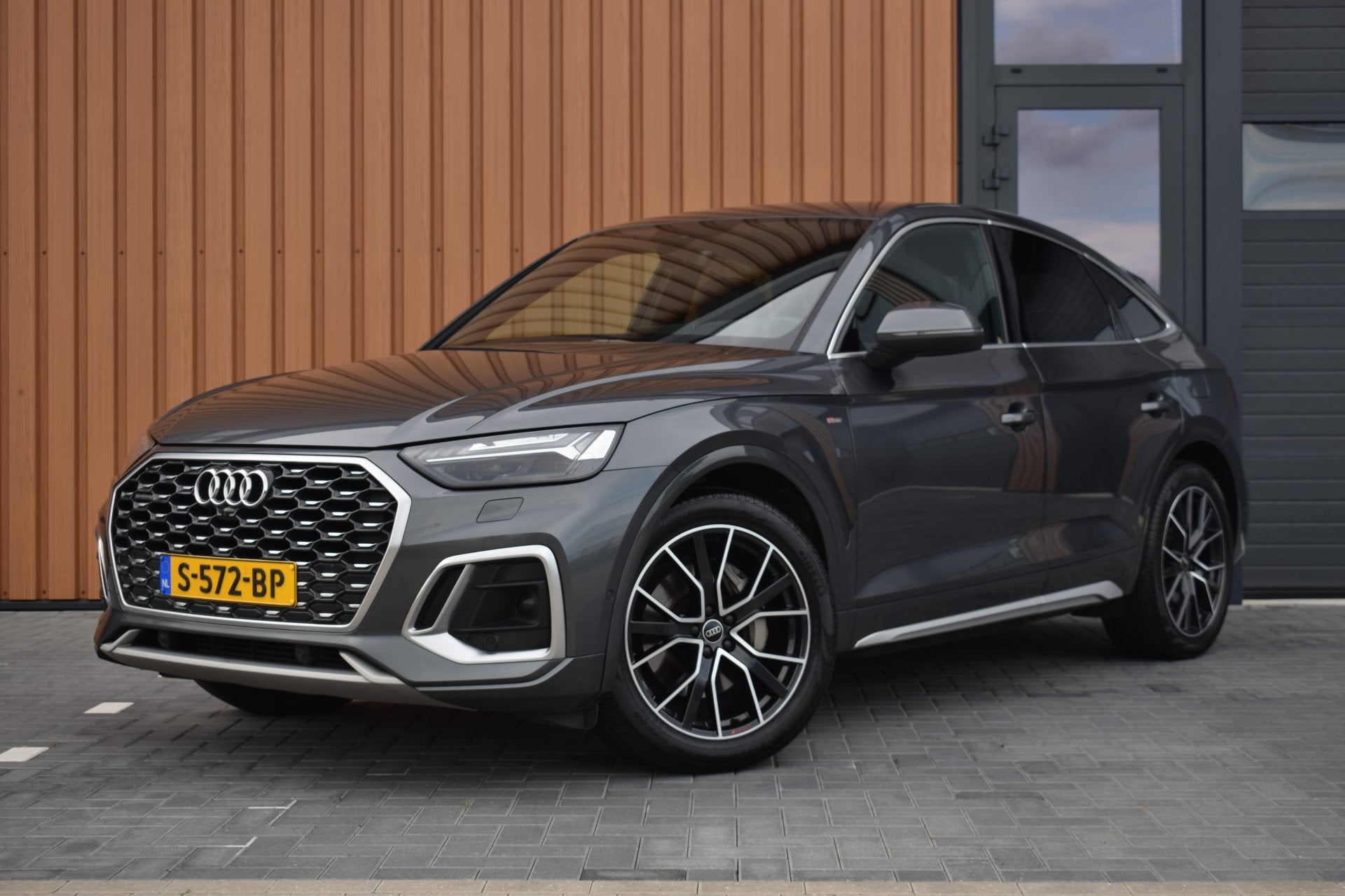Audi Q5 Sportback 50 TFSI e S-line | RS stoelen | Luchtverin, Auto's, Dealer onderhouden, Gebruikt, 4 cilinders, Automatische klimaatregeling