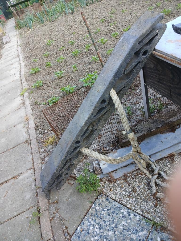 Krabbendijke, Ophalen