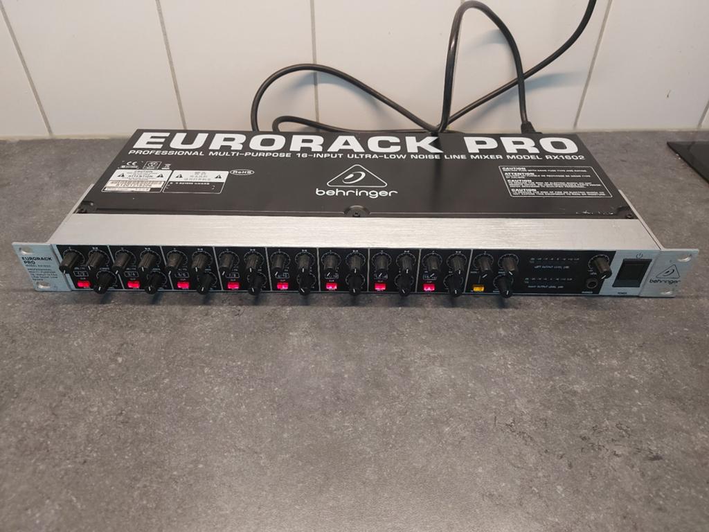 Behringer RX1602 Eurorack, Muziek en Instrumenten, Mengpanelen, Ophalen of Verzenden, Gebruikt, 10 tot 20 kanalen