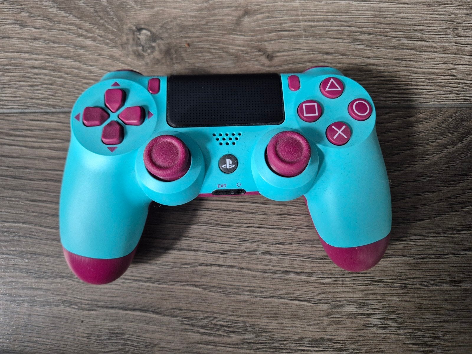 PlayStation 4 Controller - Turquoise/Magenta, Spelcomputers en Games, Spelcomputers | Sony PlayStation Consoles | Accessoires