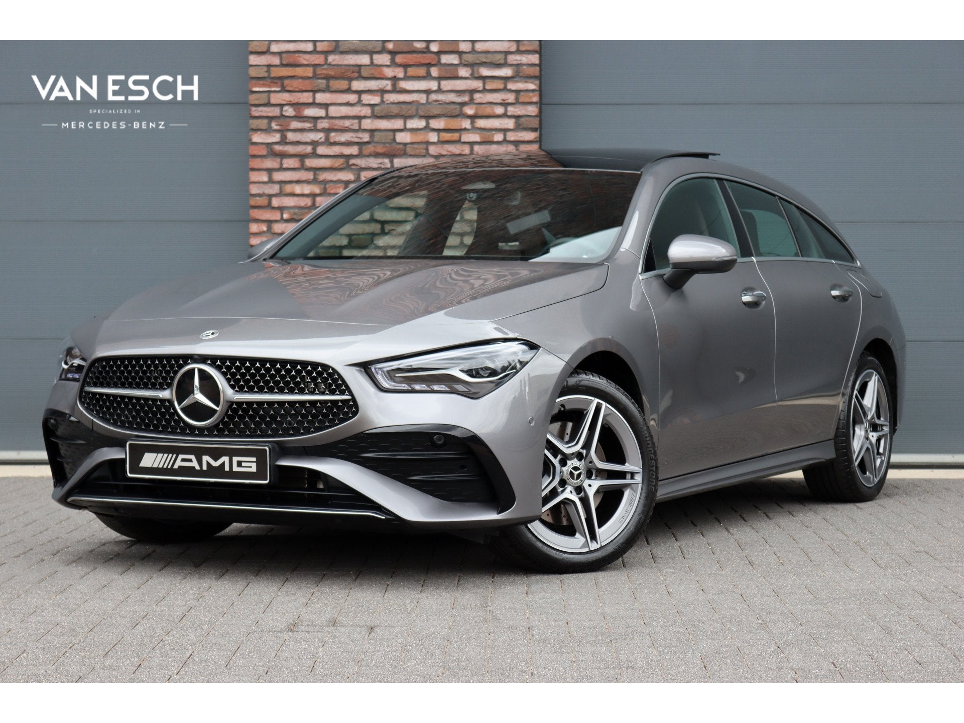 Mercedes-Benz CLA-Klasse Shooting Brake 250 e AMG Line | Mem, Gebruikt, 42 km/l, Hybride Elektrisch/Benzine, Zilver of Grijs