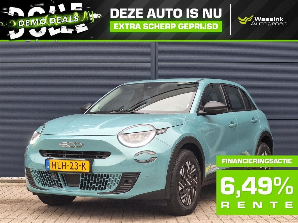 Fiat 600 1.2 Hybrid Turbo Charged 100pk Automaat Urban DEMO, Auto's, Fiat, Automaat, 101 pk, Gebruikt, 1199 cc