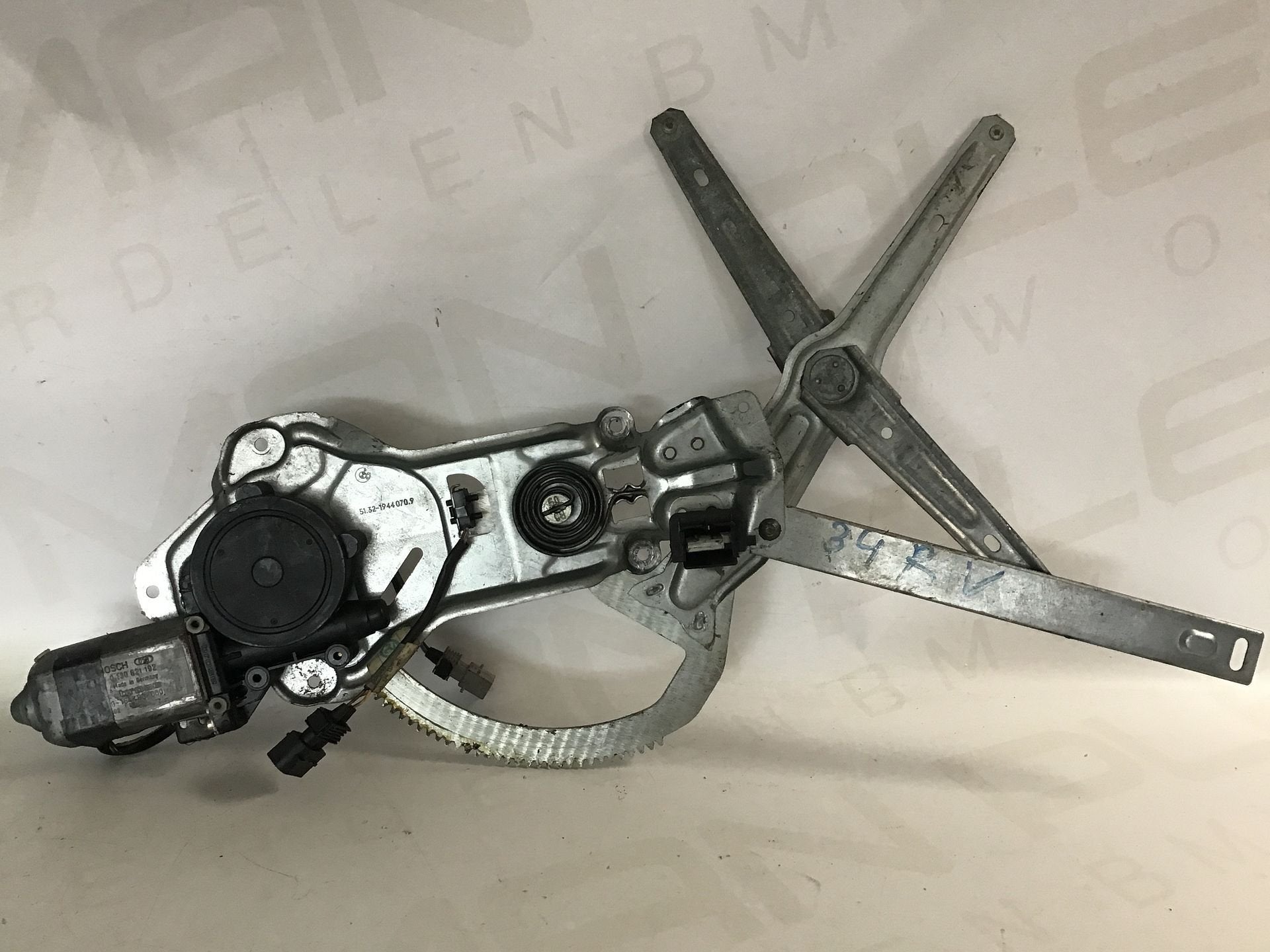 Raammechanisme rechtsvoor BMW E34 513219440709, Gebruikt, -, -, Ophalen of Verzenden