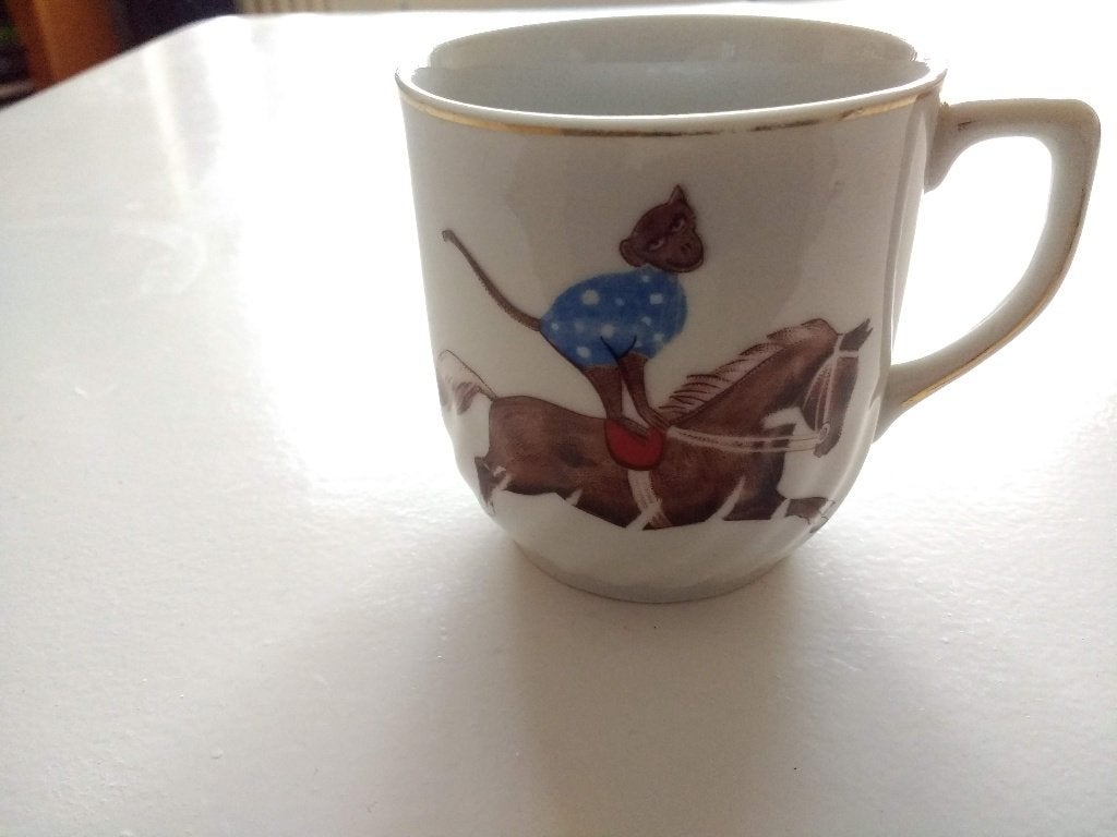 Vintage mok met aap op paard Pools porselein jaren '60, Antiek en Kunst, Antiek | Porselein, Ophalen of Verzenden