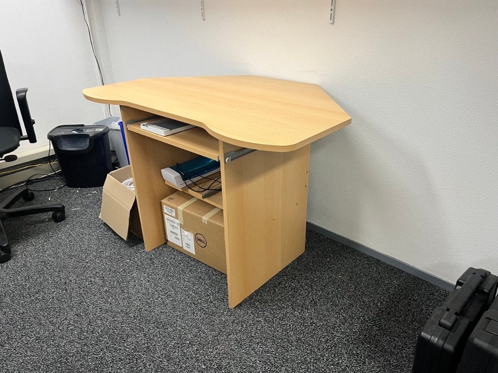 Computertafeltje, Huis en Inrichting, Ophalen, Gebruikt, Overige houtsoorten, 70 tot 120 cm