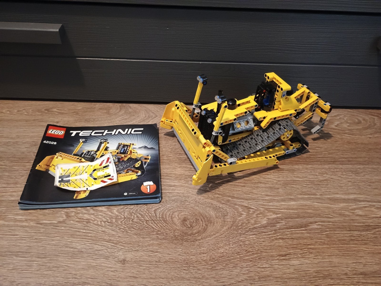 lego Technic 42028 bulldozer, Kinderen en Baby's, Speelgoed | Duplo en Lego, Lego, Compleet, Ophalen of Verzenden, Zo goed als nieuw