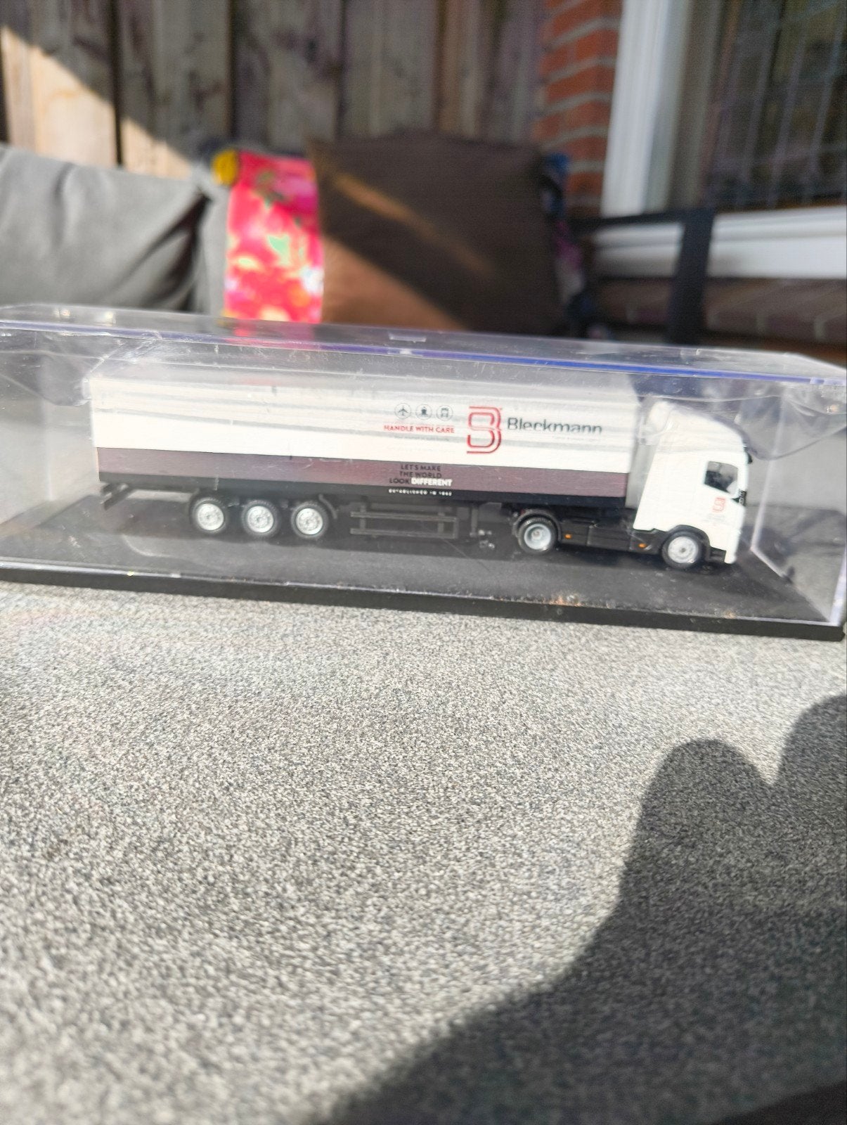 Modelvrachtwagen Bleckmann in vitrine, Overige merken, 1:50 of kleiner, Ophalen of Verzenden, Zo goed als nieuw