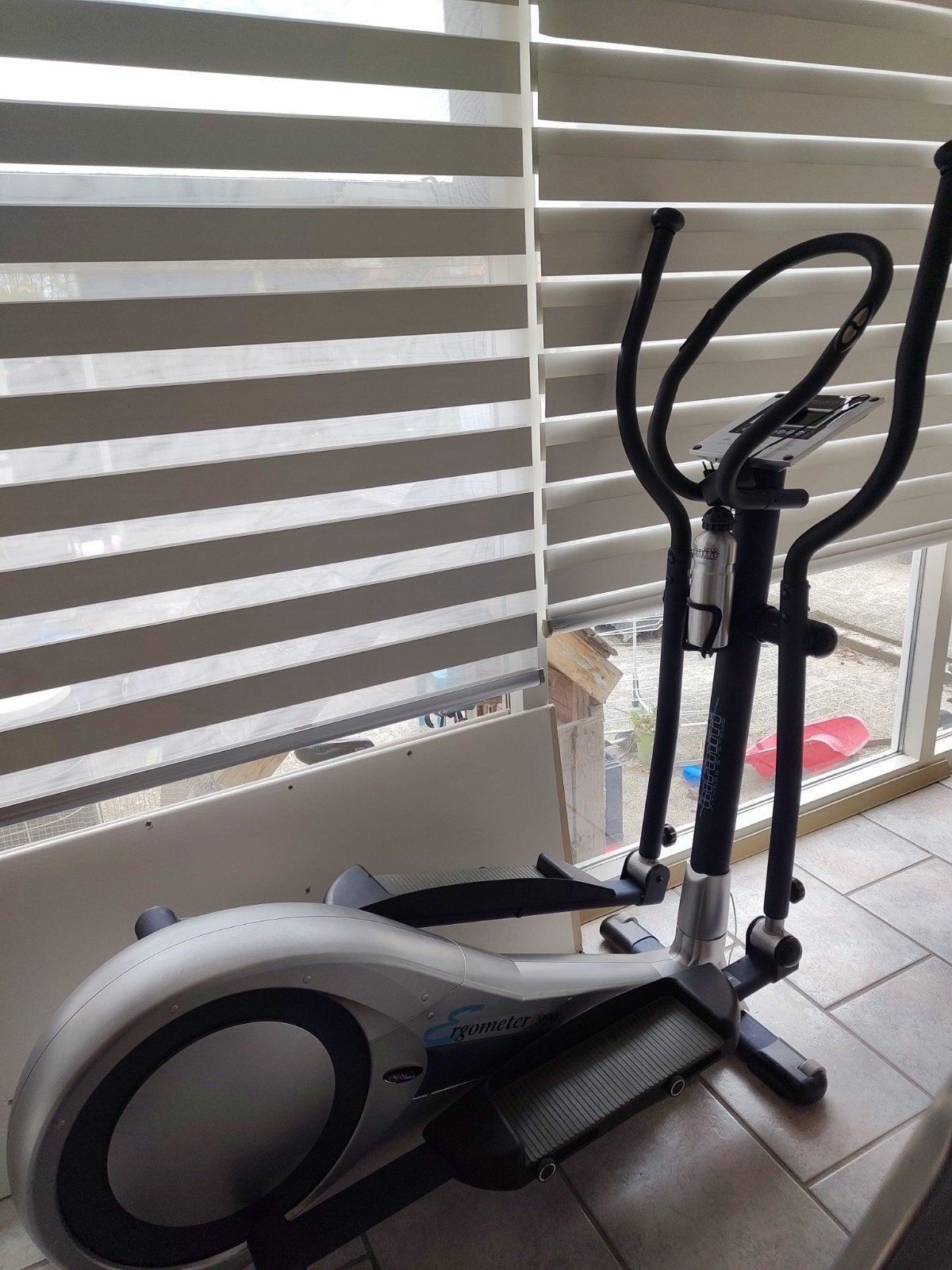 Infiniti Crosstrainer - Zo goed als nieuw, Sport en Fitness, Fitnessapparatuur, Ophalen, Benen, Zo goed als nieuw, Crosstrainer