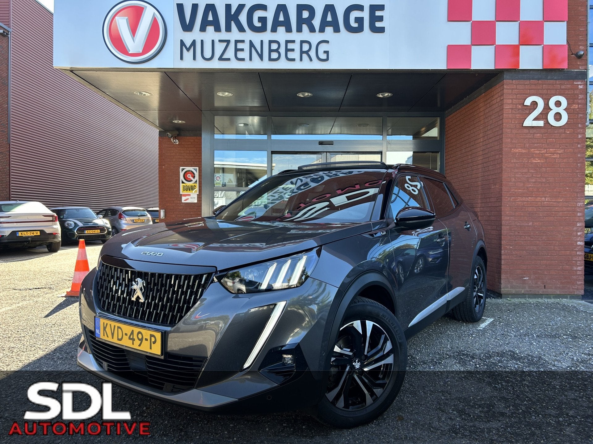 Peugeot 2008 1.2 PureTech GT-Line // D.RIEM VERVANGEN // MAS, Auto's, Dealer onderhouden, Gebruikt, Zwart, 1199 cc