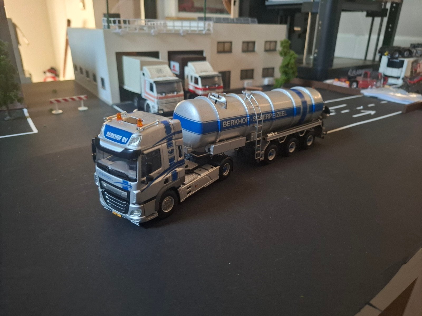 daf cf berkhof Scherpenzeel, Hobby en Vrije tijd, Ophalen of Verzenden, Nieuw, Bus of Vrachtwagen, Wsi