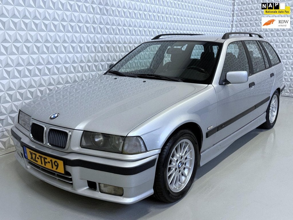 BMW 3-serie Touring 323i Sport Edition uit 1e familie! (1999, Auto's, BMW, Euro 2, Gebruikt, 2494 cc, Handgeschakeld