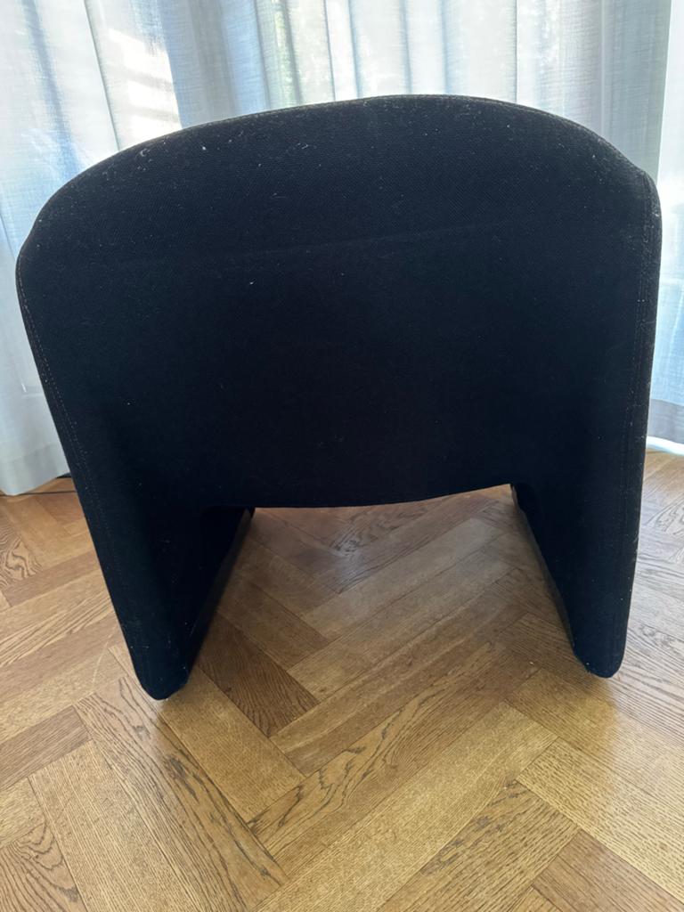 Zwarte stoffen Artifort “Ben” fauteuil, Huis en Inrichting, Banken | Voetenbanken en Poefen, Gebruikt, Rond, Stof, Artifort