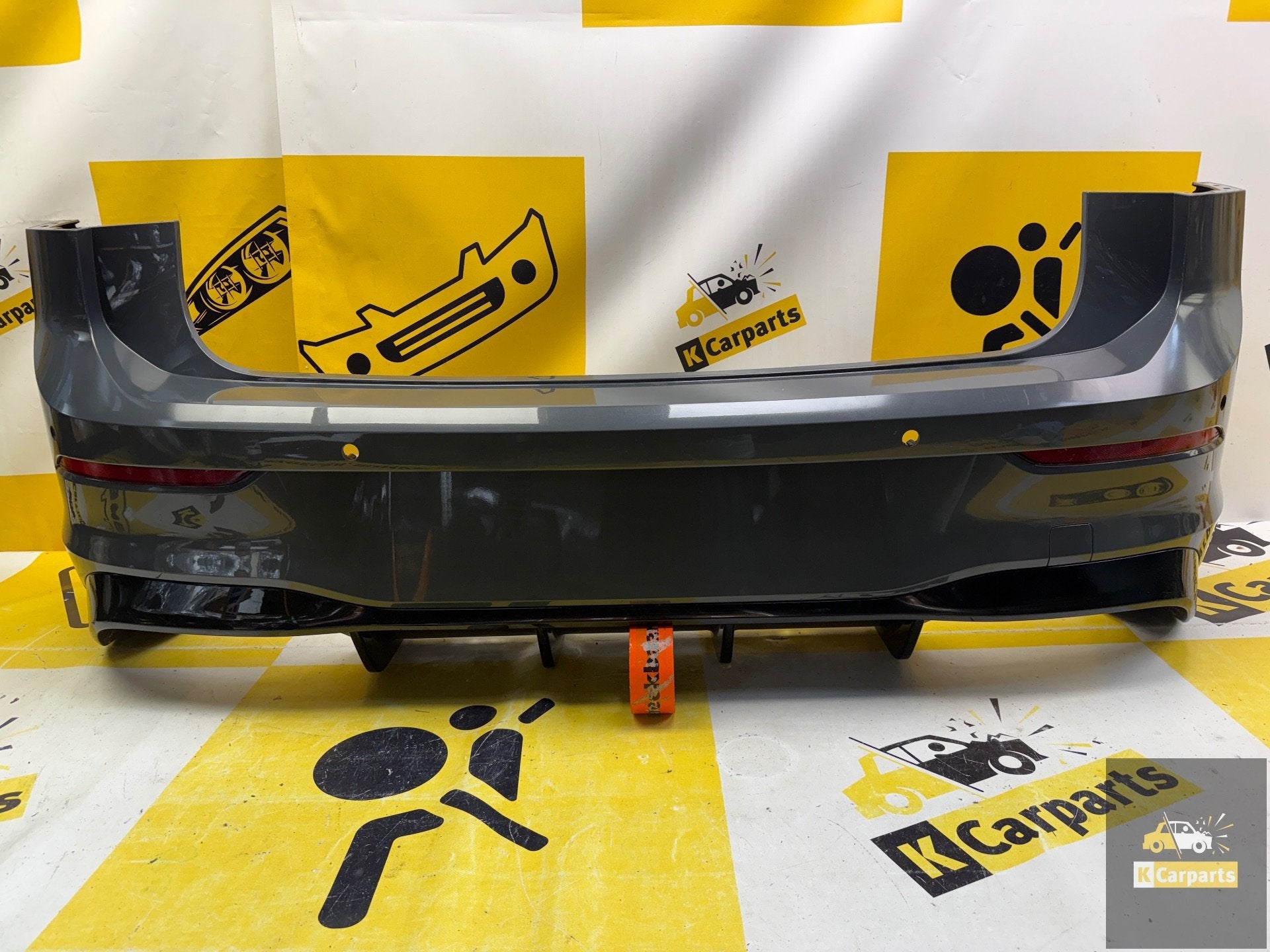 VW GOLF VIII 8.5 R facelift R20 achterbumper 6pdc