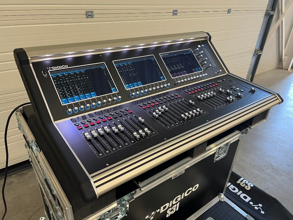 DiGiCo S31 + D-Rack + DMI-Madi-C + AES + Cable Cat6A, Muziek en Instrumenten, Ophalen of Verzenden, Zo goed als nieuw, Dj-set