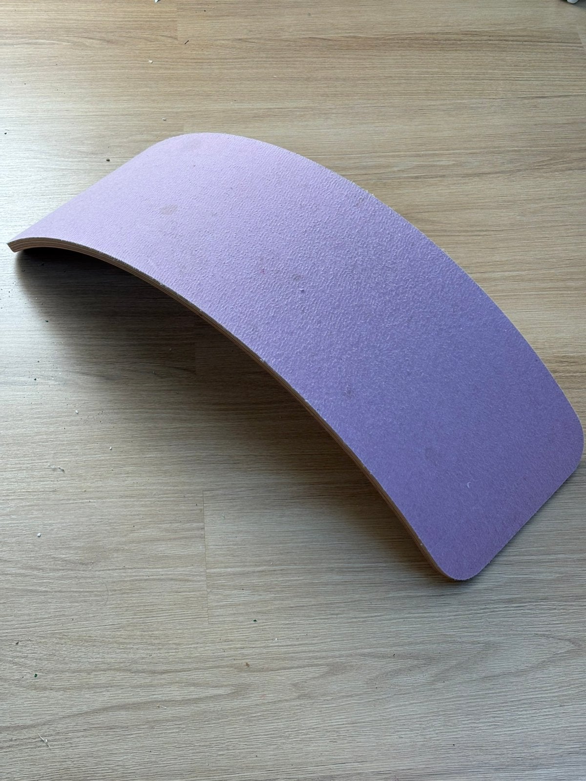 Foto 6 van Wobbel board met roze vilt speelgoed hout balans kinderen