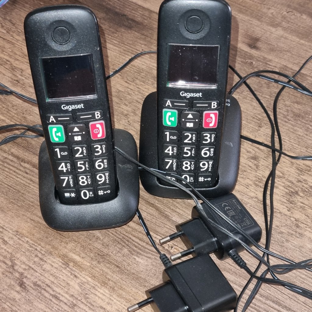 Senioren telefoonset, Telecommunicatie, Vaste telefoons | Handsets en Draadloos, Ophalen of Verzenden, 2 handsets