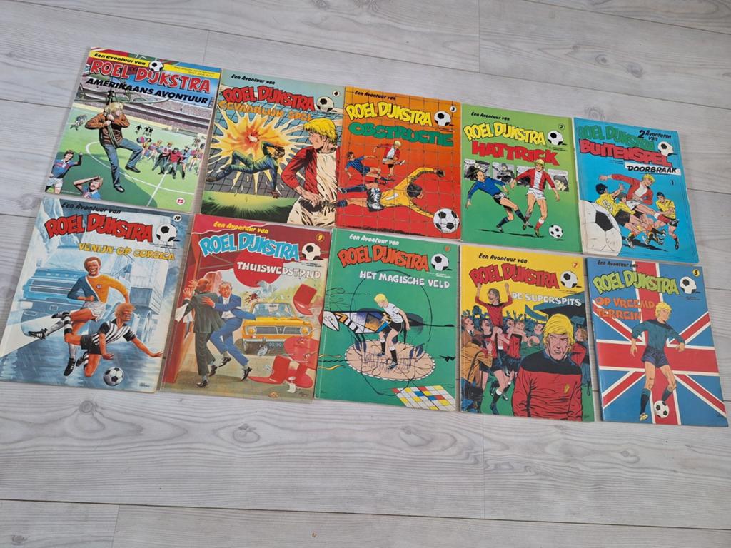 10 verschillende Roel Dijkstra stripboeken, Meerdere comics, Ophalen of Verzenden, Gelezen, Europa
