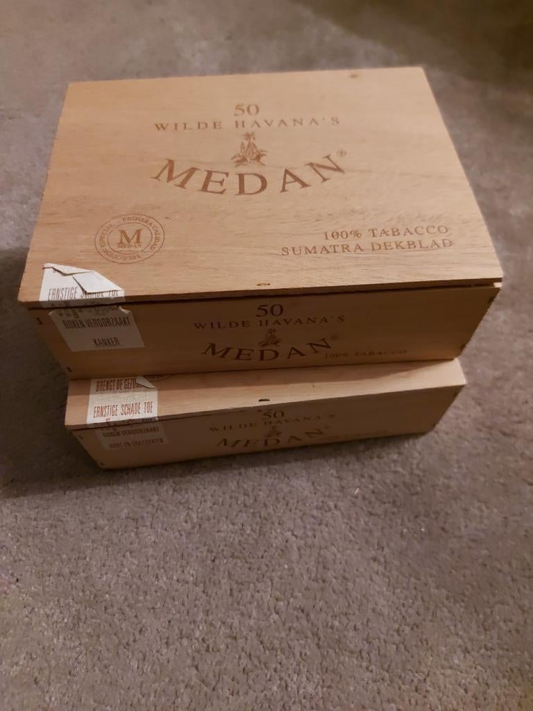 2 Sigaren oude houten doosje 50 wilde havana's medan - LEEG, Verzamelen, Ophalen of Verzenden, Gebruikt, Tabaksdoos of Verpakking