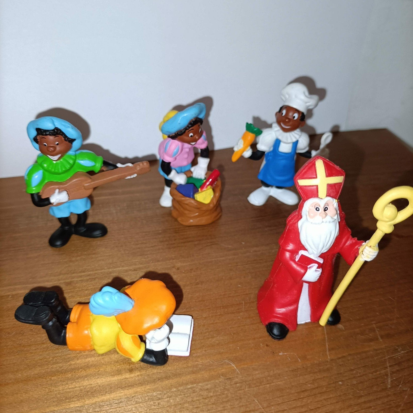 Sinterklaas, paard en 6 zwarte pieten poppetjes, Diversen, Sinterklaas, Ophalen of Verzenden