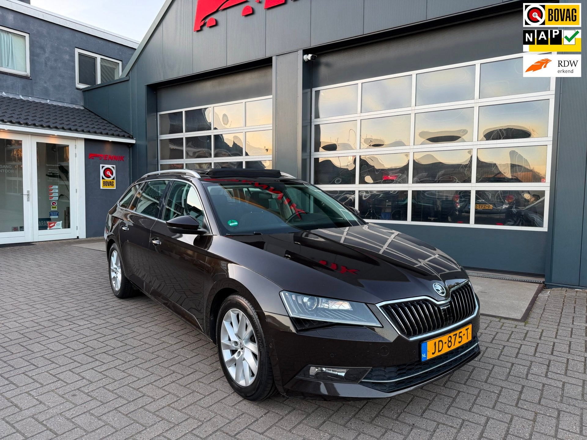 Skoda Superb Combi 1.4 TSI ACT Style Business / Pano / ACC /, Auto's, Skoda, 1345 kg, Gebruikt, Euro 6, 4 cilinders