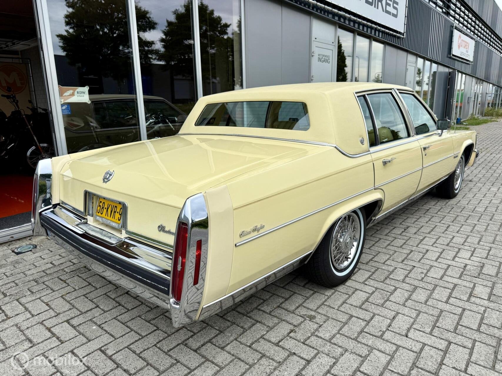 Cadillac Fleetwood Brougham 4.1 V8 aut 1982 STRAKKE STAAT, foto 7