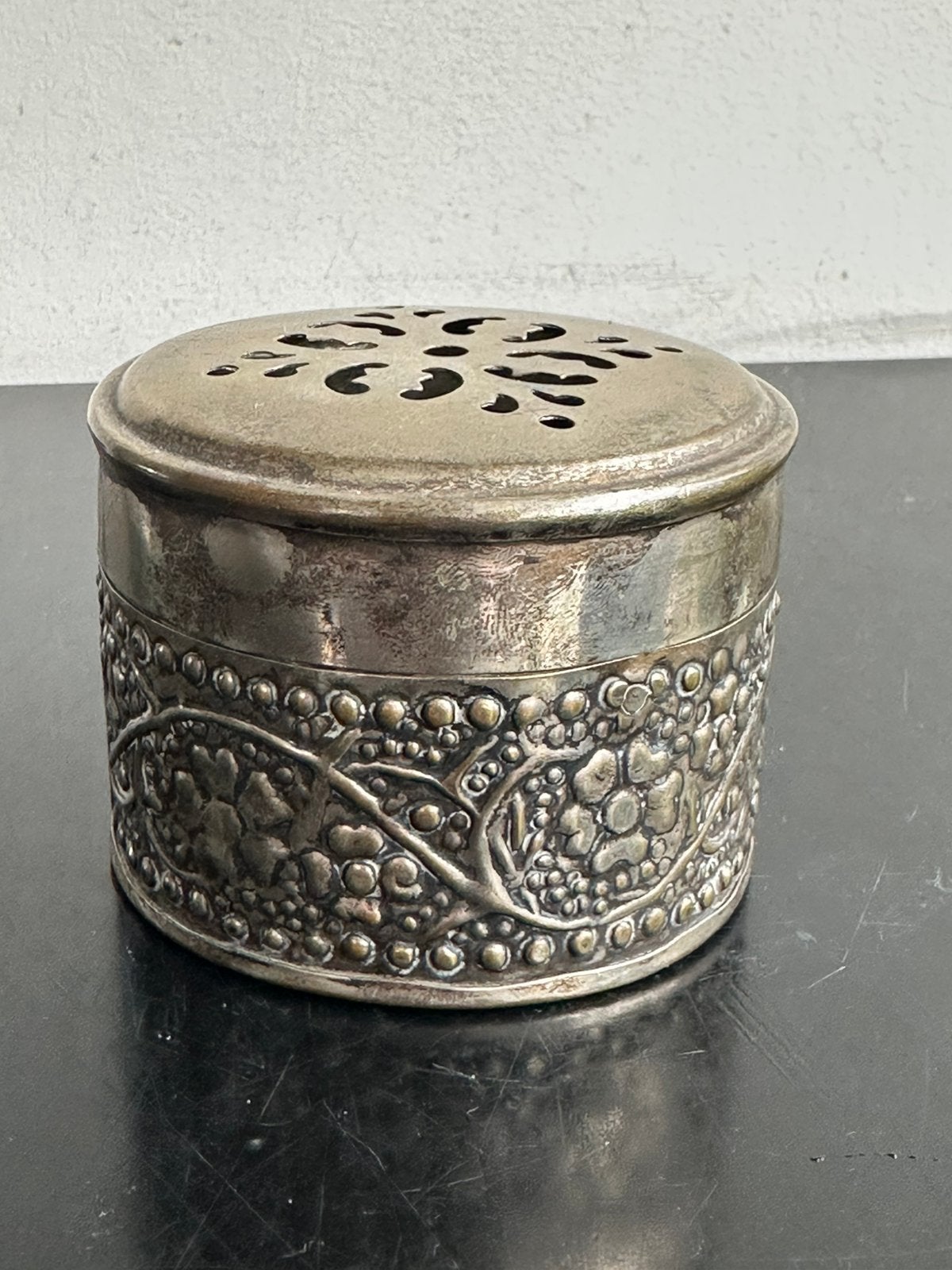 Verzilverd potpourri / snuisterijen box  7.5/5.5 cm, Ophalen of Verzenden