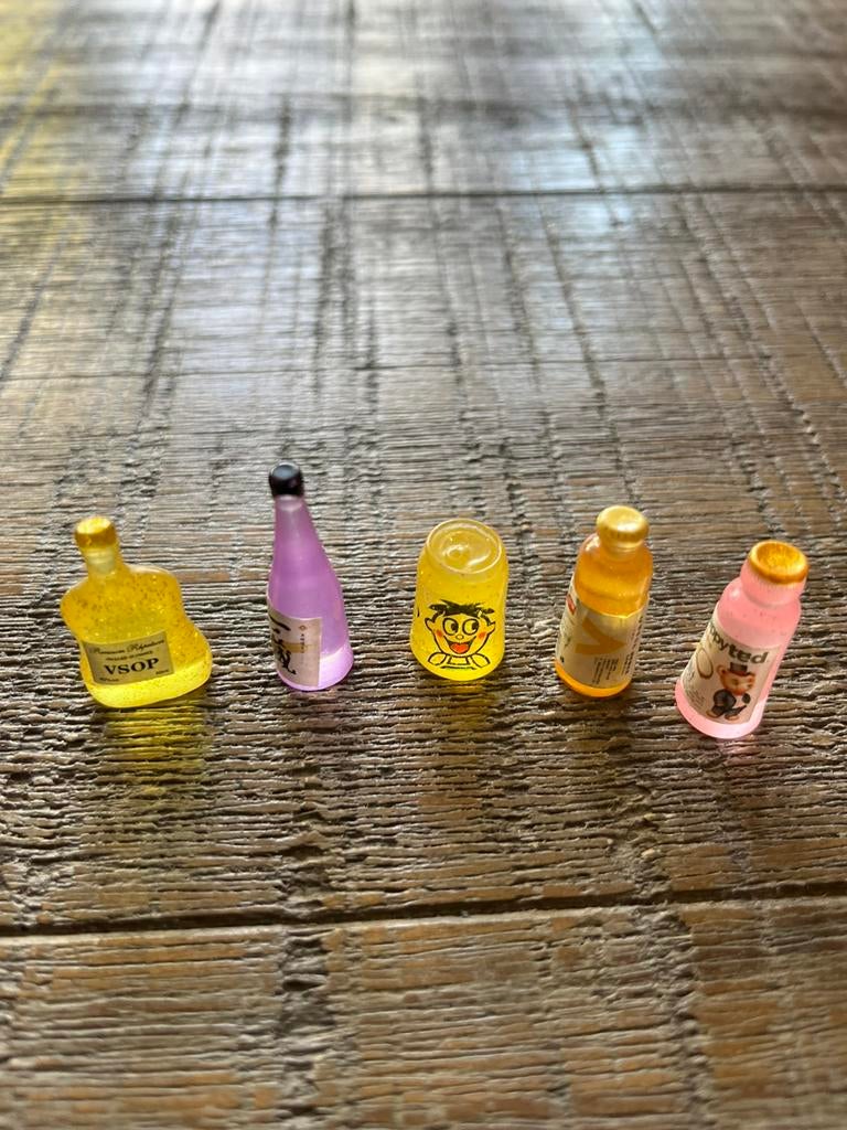 Mini flesjes drinken voor bij maileg inclusief verzenden, Ophalen of Verzenden, Zo goed als nieuw, Poppenhuis