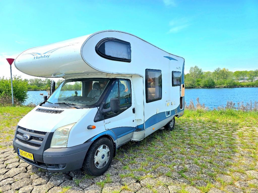 Hoogseizoen Alkoof Camper huren 🚎 Nu familie camper tehuur, Caravans en Kamperen