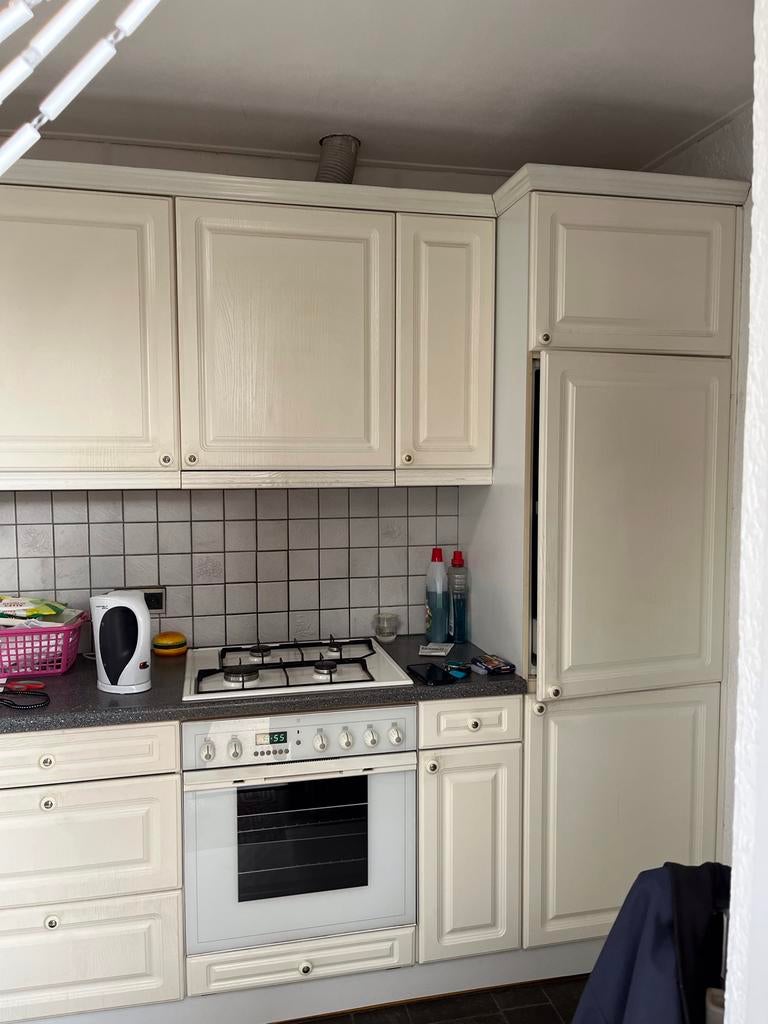 Landelijke Keuken met inbouwapparatuur:, Huis en Inrichting, Keuken | Complete keukens, Wit, Enkelwandige keuken, Ophalen of Verzenden