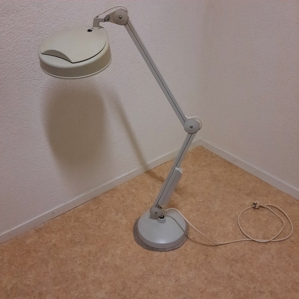 grote loeplamp op zware voet, Ophalen, Gebruikt, Vergrootglas of Loep
