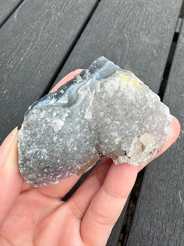 Ruw stukje Amethist (edelsteen), Verzamelen, Mineralen en Fossielen, Verzenden, Mineraal