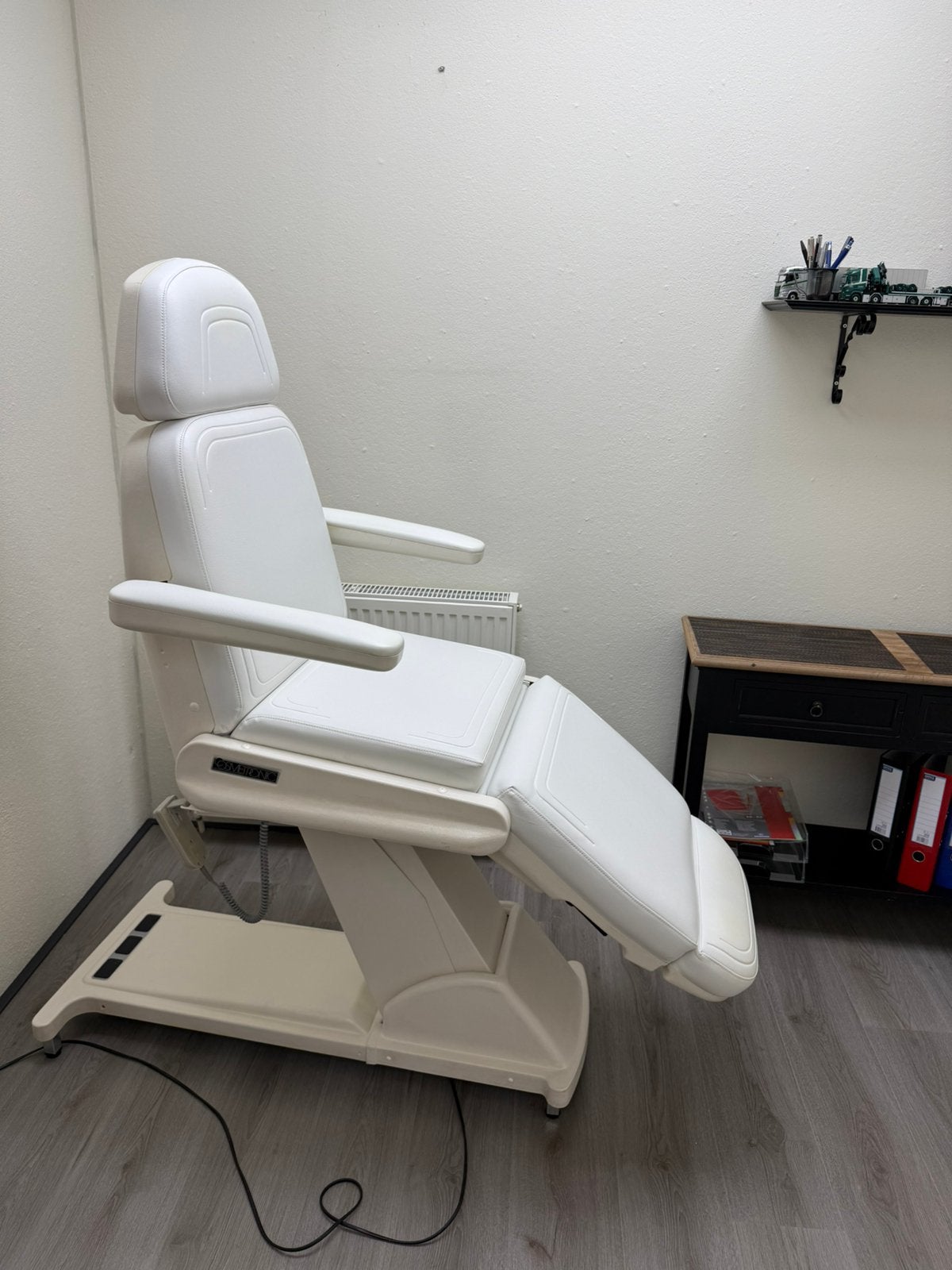 Salon/behandelstoel, Ophalen, Zo goed als nieuw, Lichaamsverzorging