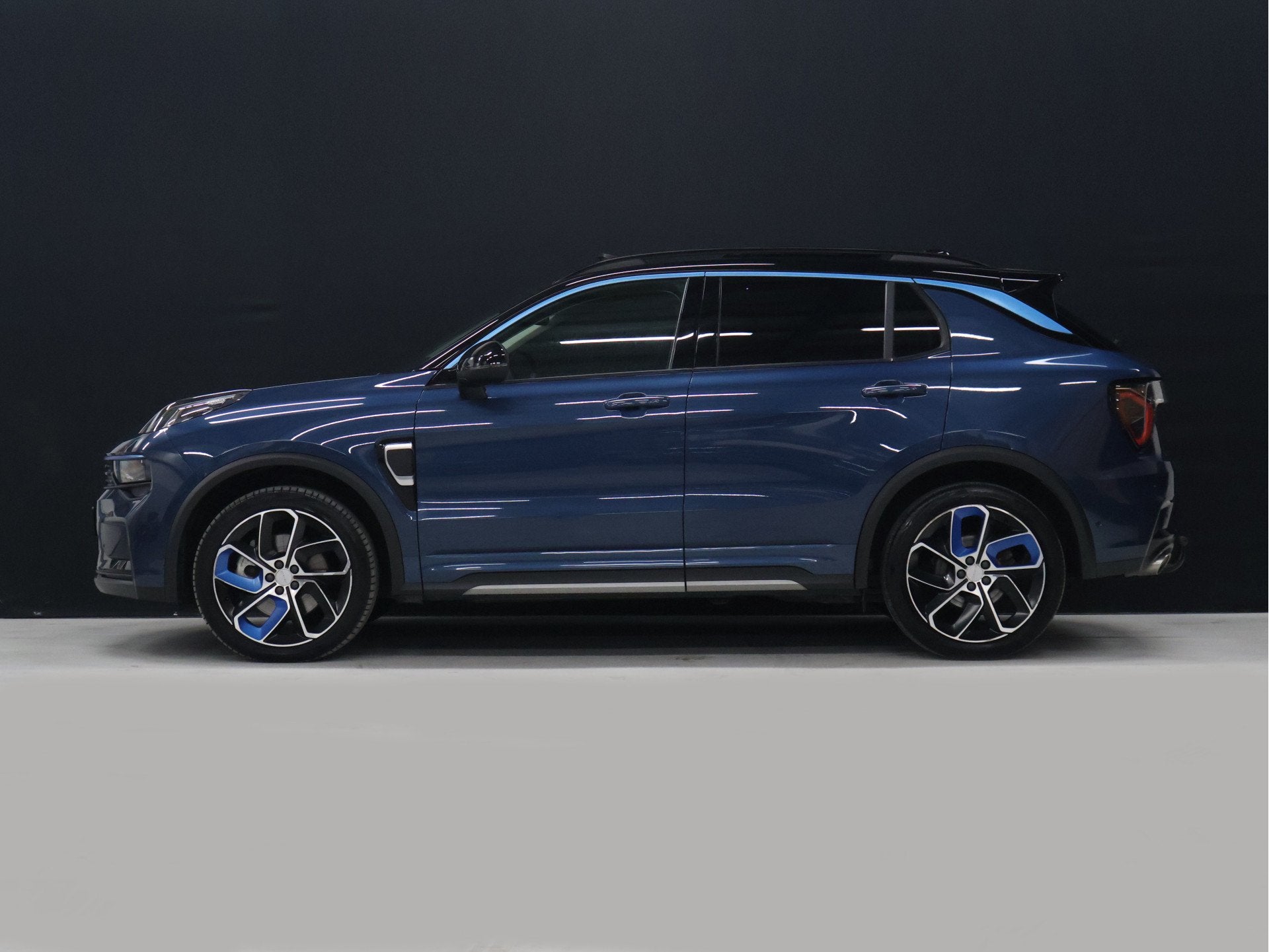 Lynk & Co 01 1.5 [SCHUIFKANTELDAK, TREKHAAK, APPLE CARPLAY,, Auto's, Stof, Blauw, 120 €/maand, Origineel Nederlands