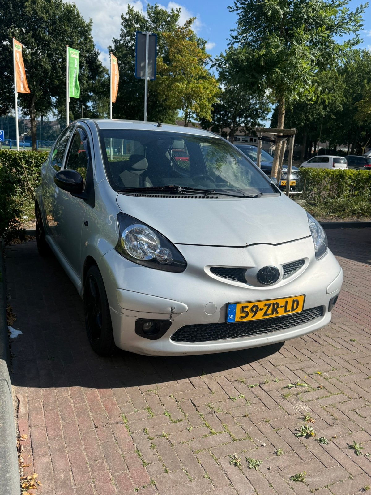 Toyota Aygo 1.0 12V Vvt-i 5DRS 2008 Grijs, Auto's, Voorwielaandrijving, 4 stoelen, 68 pk, Origineel Nederlands