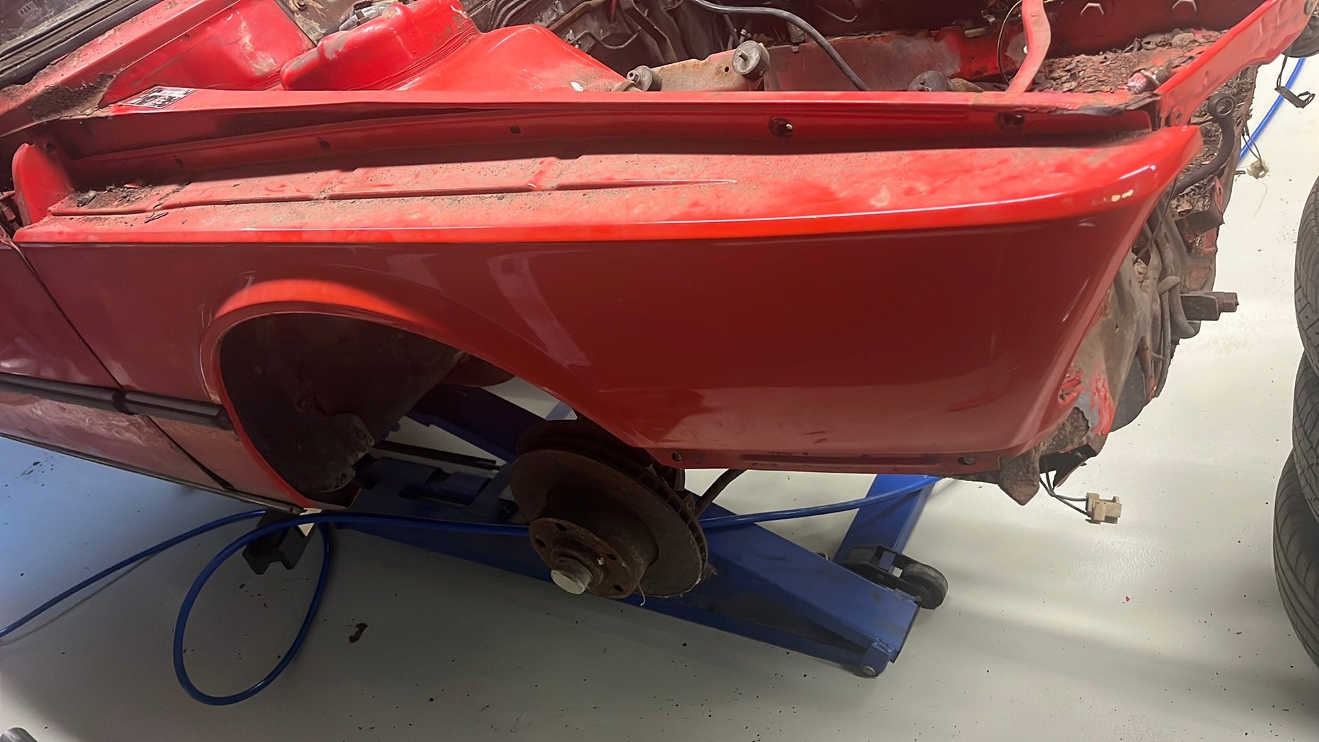 Voorscherm sparbord BMW E12 rechts voor, Ophalen