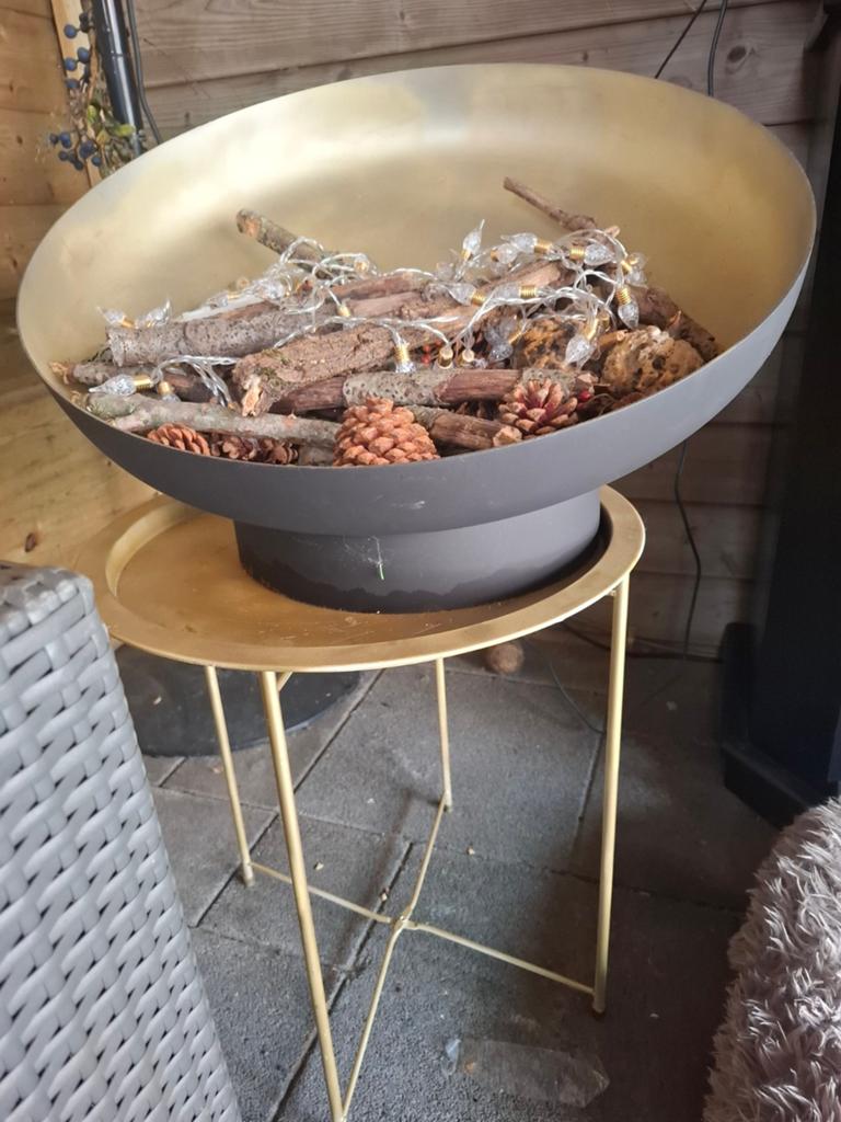 Vuurschaal met tafeltje - Sfeervol voor buiten, Ophalen of Verzenden, Gebruikt