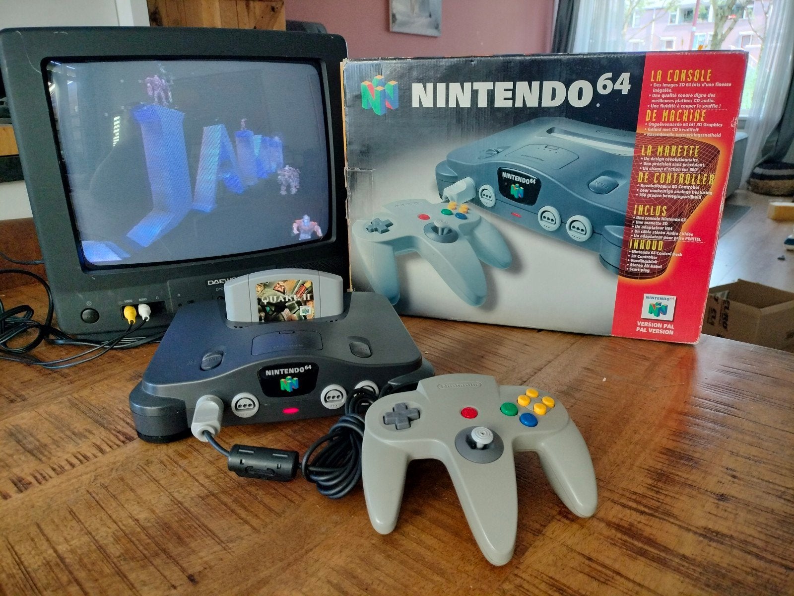 Nintendo 64 Console met 1 Controller en doos, Spelcomputers en Games, Ophalen of Verzenden, Gebruikt, Met 1 controller