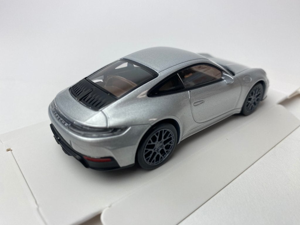 Norev 1:43 Porsche 911 GTS 2024 Polar Silver metallic - Jet, -, Nieuw, Norev, Ophalen of Verzenden