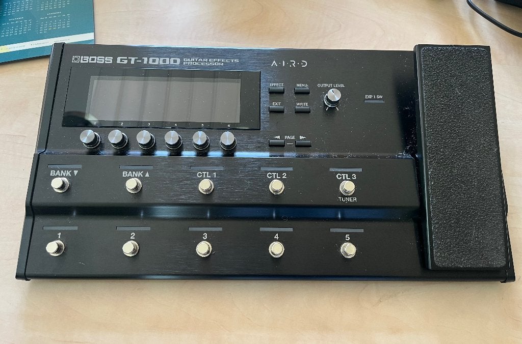 Boss GT-1000, Muziek en Instrumenten, Ophalen of Verzenden, Gebruikt, Gitaar, 100 watt of meer