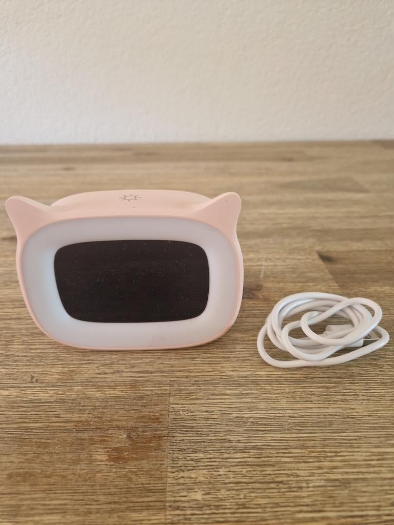 Roze digitale wekker met kattenoren en USB-kabel, Ophalen of Verzenden, Gebruikt, Digitaal