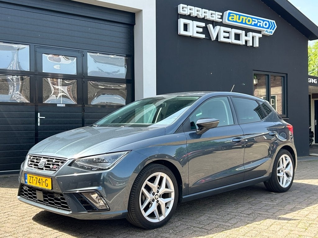 Seat Ibiza 1.0 TSI FR Business Intense Navi/Carplay/Camera, Voorwielaandrijving, 95 pk, Ibiza, Origineel Nederlands